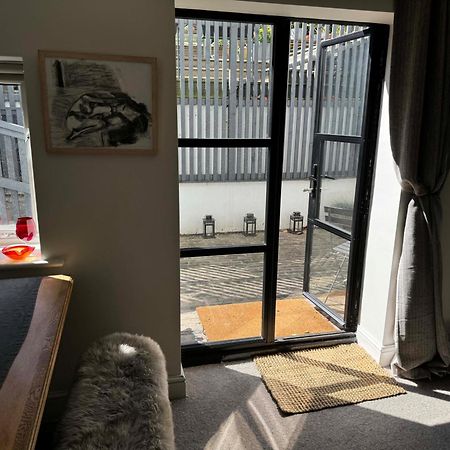 Artists Hideaway Apartment แบทเทิล ภายนอก รูปภาพ
