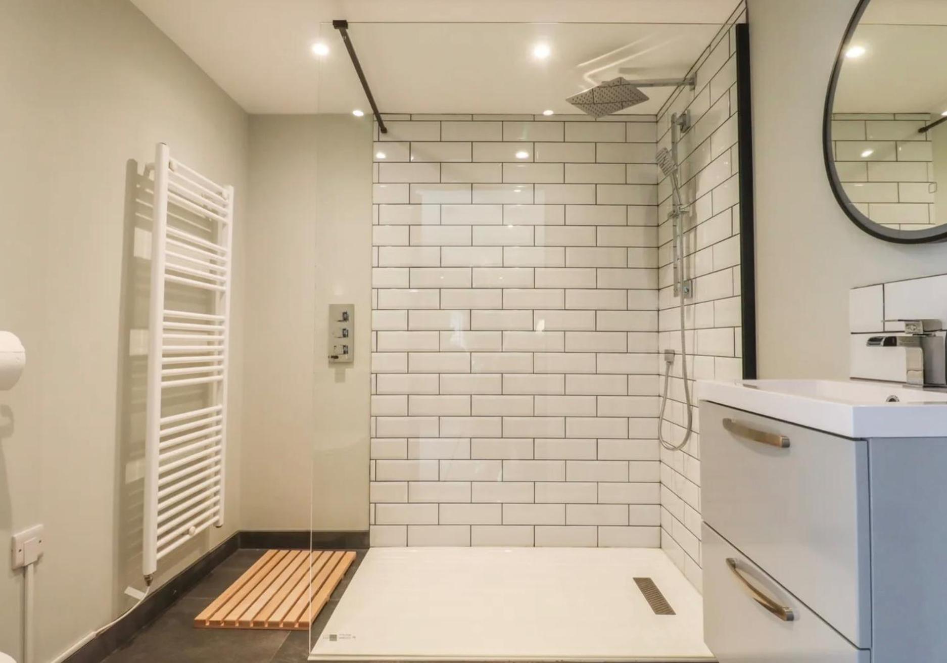 Artists Hideaway Apartment แบทเทิล ภายนอก รูปภาพ