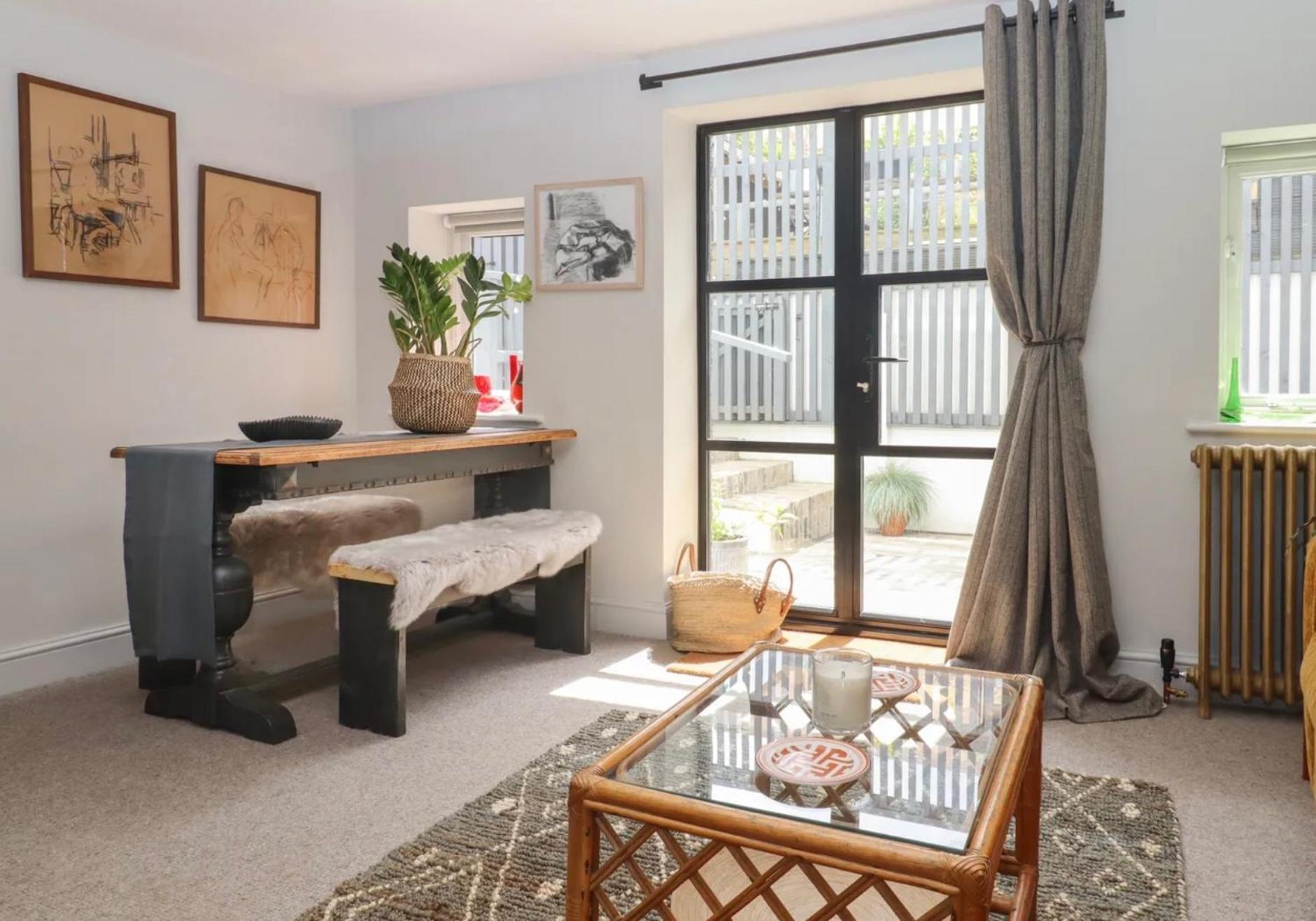 Artists Hideaway Apartment แบทเทิล ภายนอก รูปภาพ